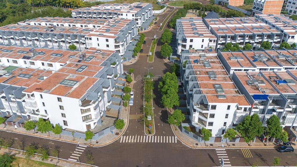 Bán nhanh mặt tiền kinh doanh kđt trung nguyên vị trí đẹp trên trục 23m