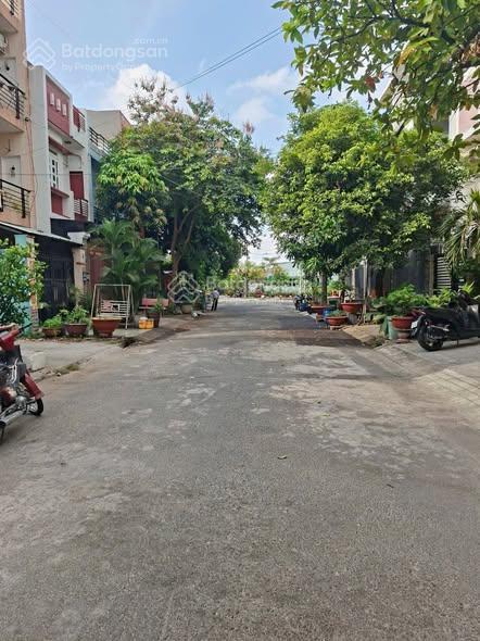 Lô đất vị trí đẹp trong khu 10ha. giá tốt so với khu vực, sổ hồng riêng.