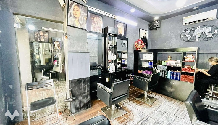 Nhà mặt tiền kinh doanh hạ chào 2,2 tỷ, Trần Thái Tông, phường 15, Tân Bình, 62m2, 2 tầng, ngang khủng 10m