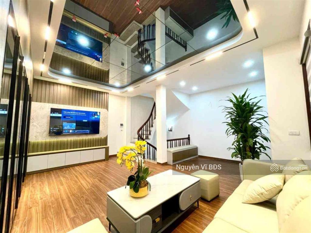 Chưa tới 6 tỷ nhà đẹp mt 6m sở hữu nhà đẹp gần phố bà triệu hà đông