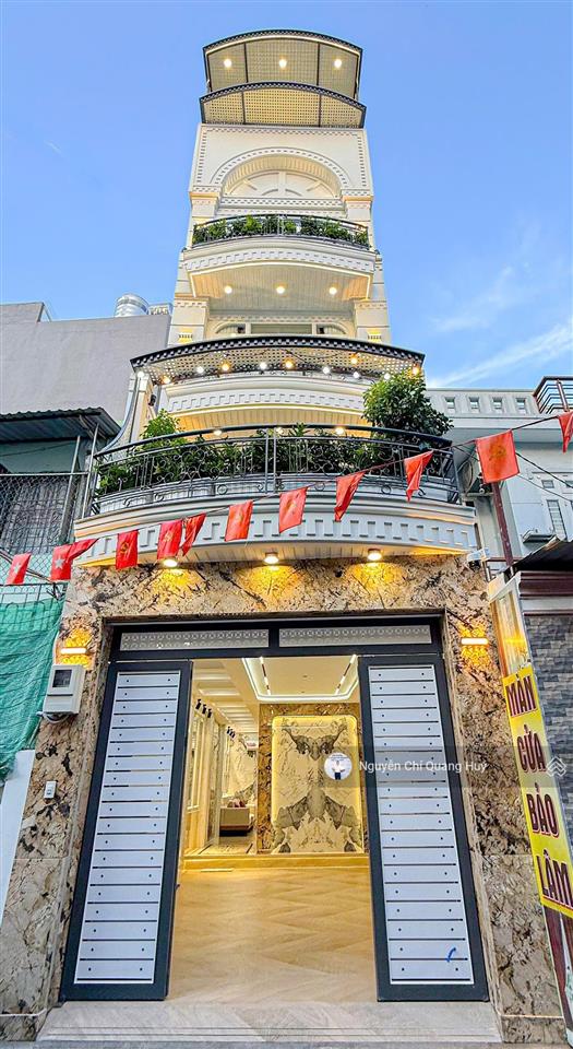Nhà phố hiện đại dân trí cao, an ninh có thang máy hẻm rộng lâm văn bền gần lotte mart quận 7