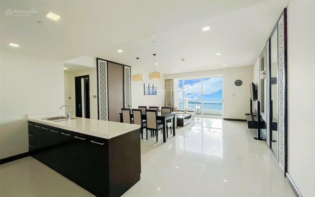 Bán căn hộ the costa nha trang view biển trực diện, 2pn, 134m2, nội thất cao cấp giá 16,5 tỷ