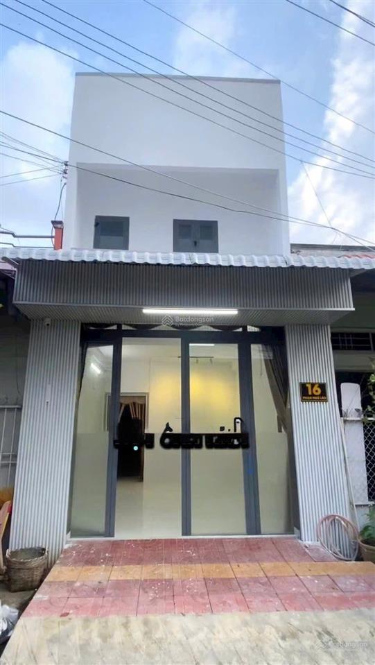 Bán nhà riêng tại 16 phạm ngũ lão, 2,2x tỷ, 112m2 (diện tích sử dụng, 1 trệt + 1 lầu), 2pn, 2wc