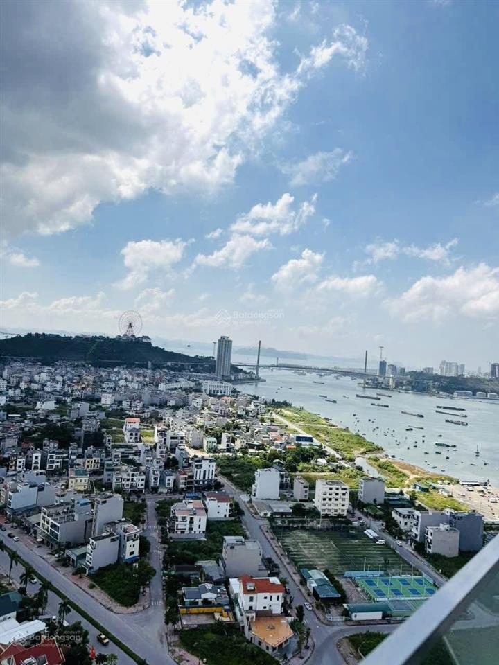 Bán căn ruby 2 ngủ view biển ngắm pháo hoa giá hời thị trường