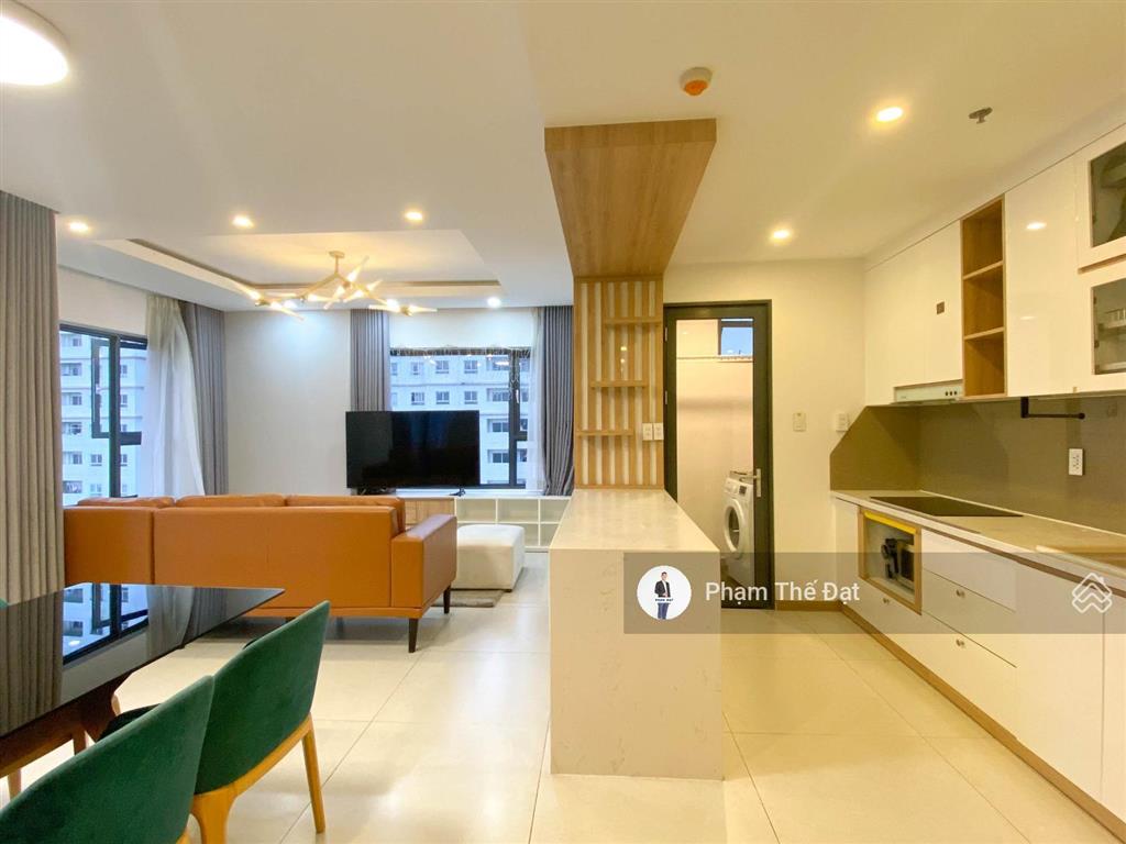Bán gấp căn 3pn 111m2 giá 10,5 tỷ có thương lượng. cho thuê 28 triệu/tháng em đạt hỗ trợ đặt cọc