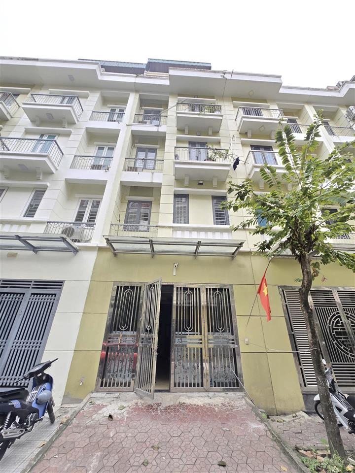 Bán lk phú lương, nhà đẹp, thang máy, chủ thiện chí, nội thất tặng full, gần cv, 65m hơn 16 tỷ