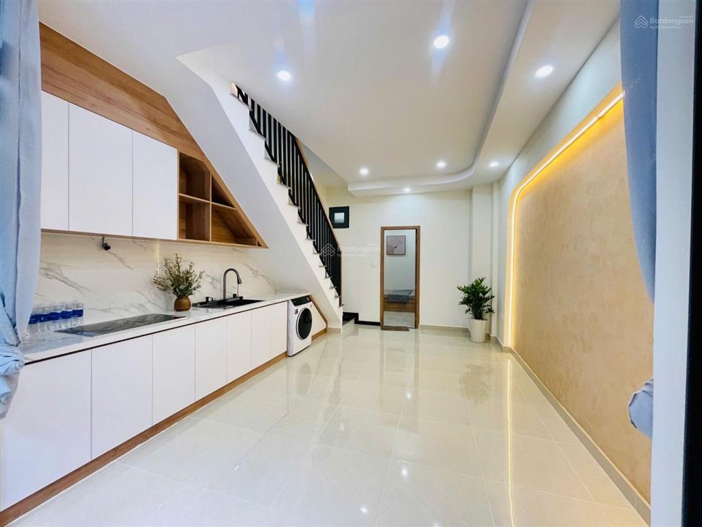 Bán gấp nhà hoàng hoa thám p7 q bình thạnh ngang 6m cn 90 m2 kc 3t giá bán 10 tỷ