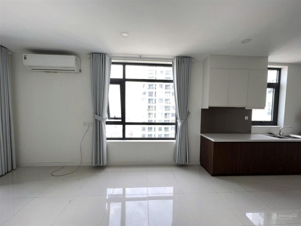 Cần bán căn hộ officetel central premium 854 tạ quang bửu, p5, q8. dt 44m² giá 3 tỷ. 0866 688 ***