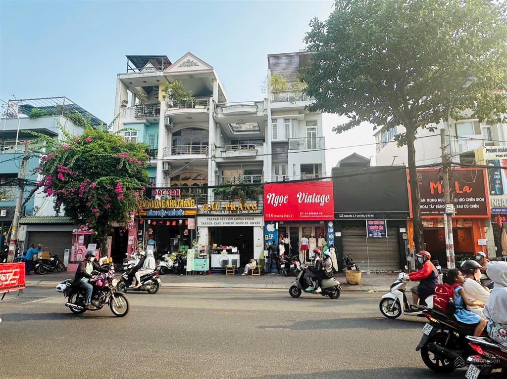 Giảm 2 tỷ nhà mặt tiền kinh doanh sầm uất hoàng diệu 2. xây dựng cao tầng, vỉa hè rộng, dt 150m2