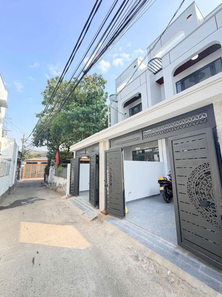 Nhà 1 lầu 1 trệt sr hoàn công 3.7 tỷ_80 m2_sân ô tô