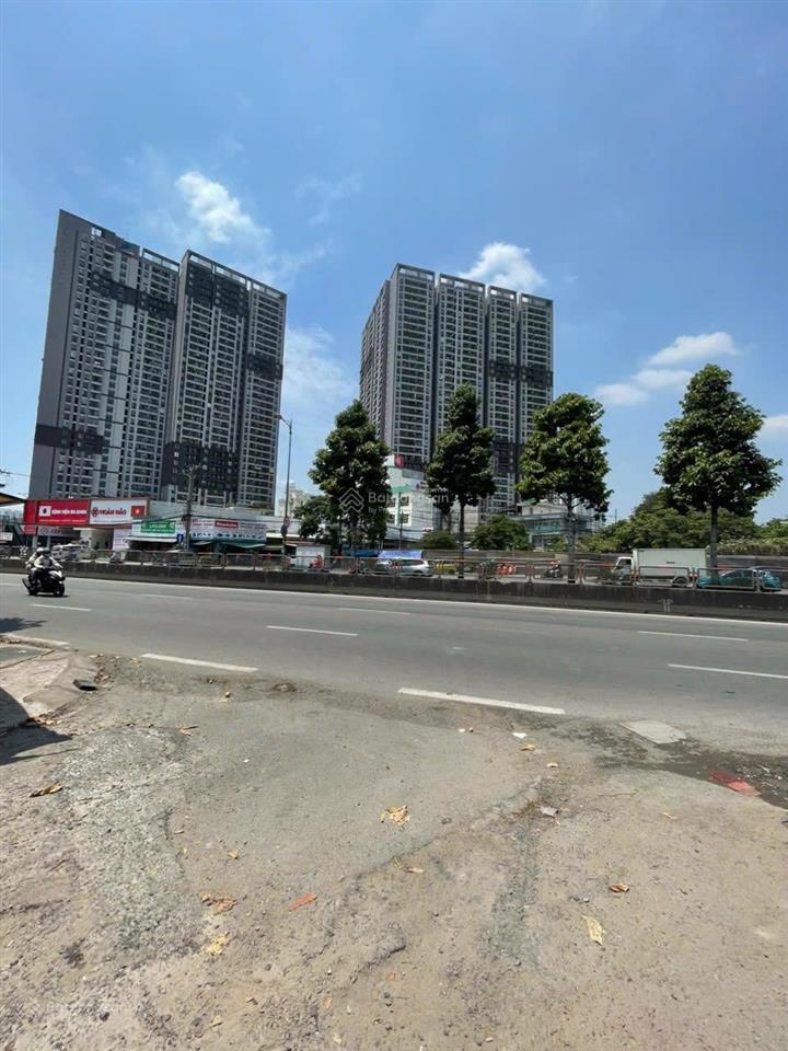 Đất đẹp hẻm xe hơi kha vạn cân linh trung thủ đức. gần cầu vượt linh xuân