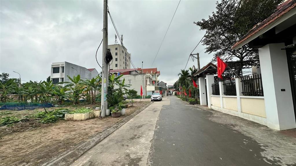 Đất đấu giá giáp vành đai 4, khu công nghệ cao đang gpmb