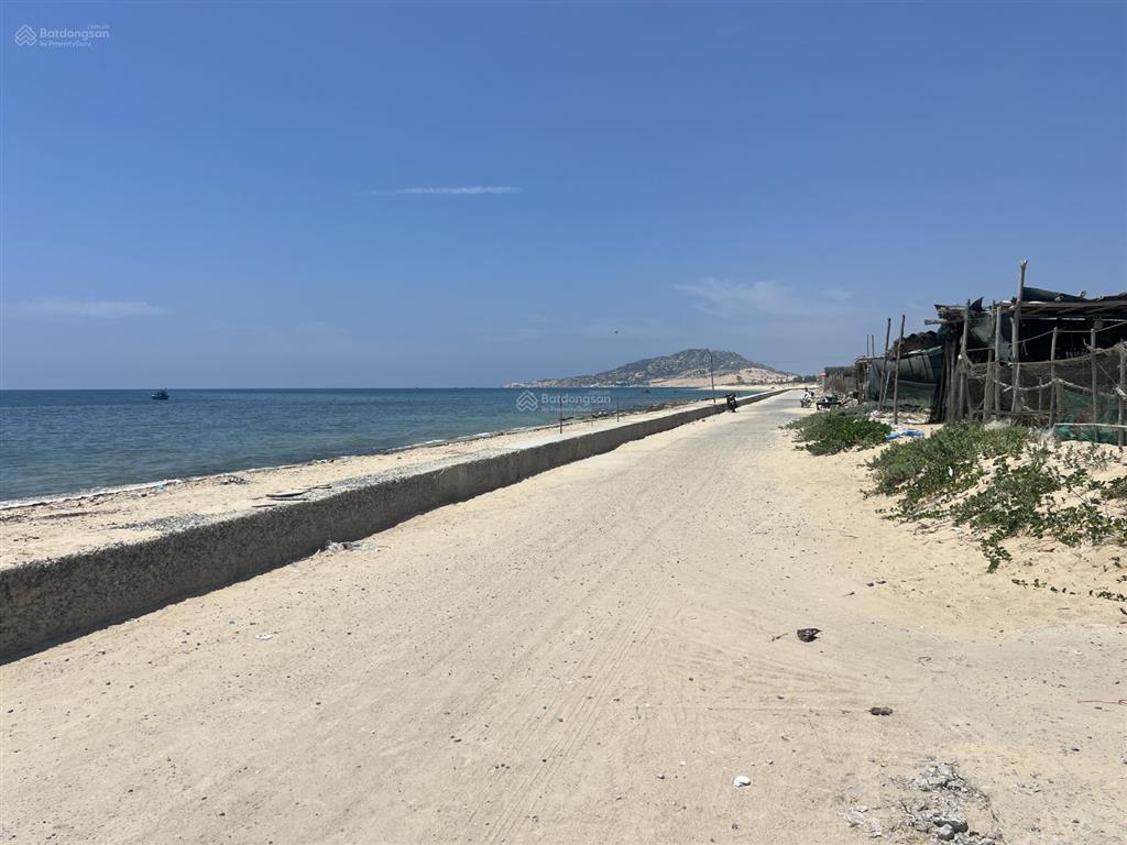 3 tỷ 5 đất biển sơn hải 300m2 thổ cư dt 312m2(300m2 thổ cư) đường ô tô vào tận đất
