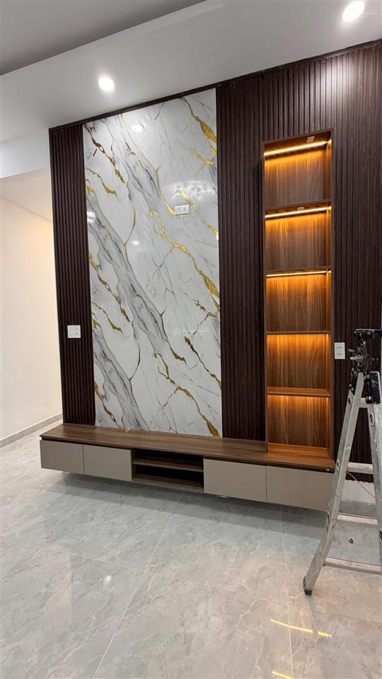 Bán căn nhà full nội thất 97m² (5x19,5)m, tiện ích xung quanh đầy đủ, gần sông mát mẻ