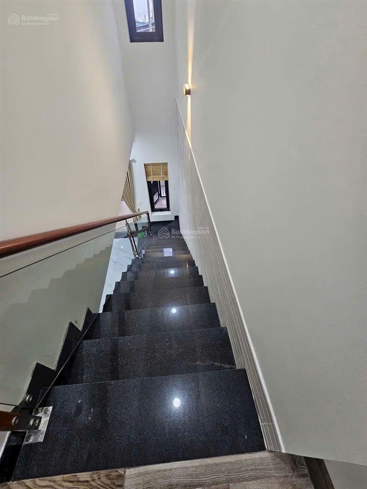 Bán căn nhà 1 trệt 2 lầu hẻm 60 hoàng hữu nam giá 6 tỷ 2