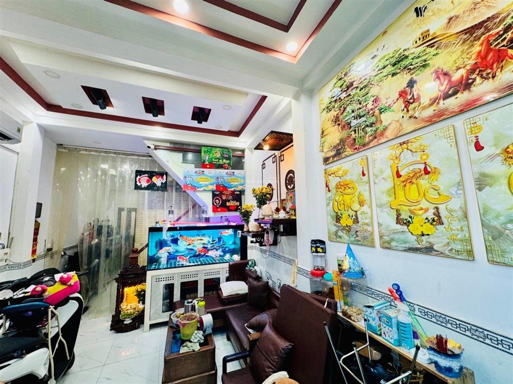 Bán nhà đẹp bình đông q8 hẻm xe hơi view công viên 4 tầng 5pn 50m2 vị trí đẹp nhỉnh 5 tỷ