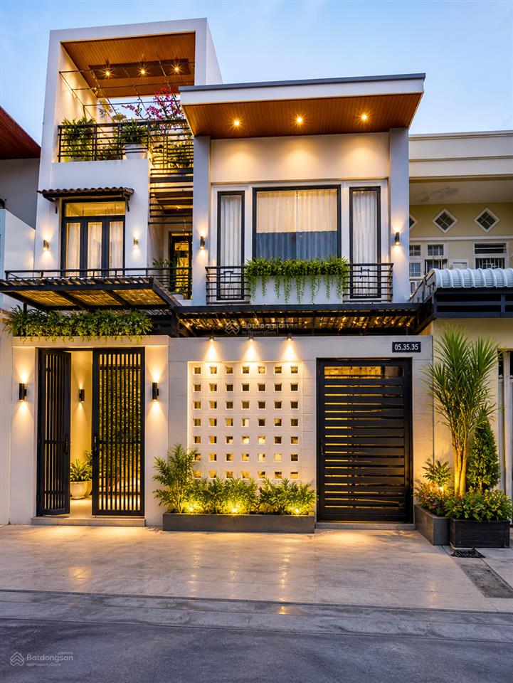 Chỉ 4 tỷ hơn ít nhà hxh thông kdc sài gòn mới 60m 2 tầng kiên cố