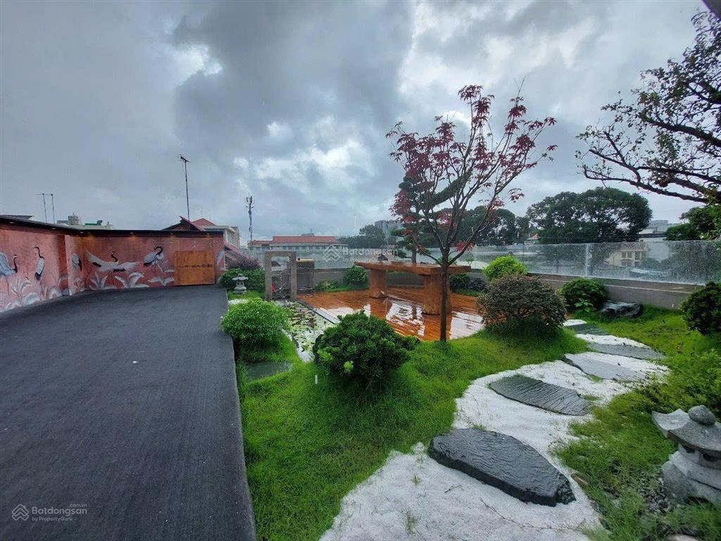 Biệt thự sân vườn tú xương quận 3 10x16m trệt 3 lầu sân thượng, thang máy, giá 65 tỷ