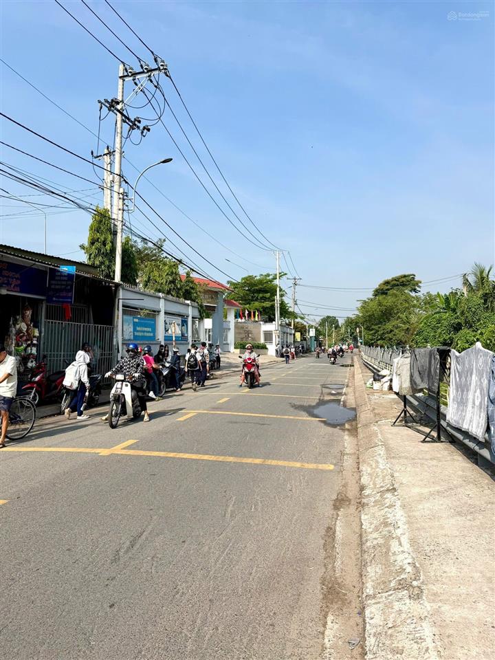 Đất mặt tiền tô ký 12 bà điểm hóc môn 5x20 (4,75 tỷ)