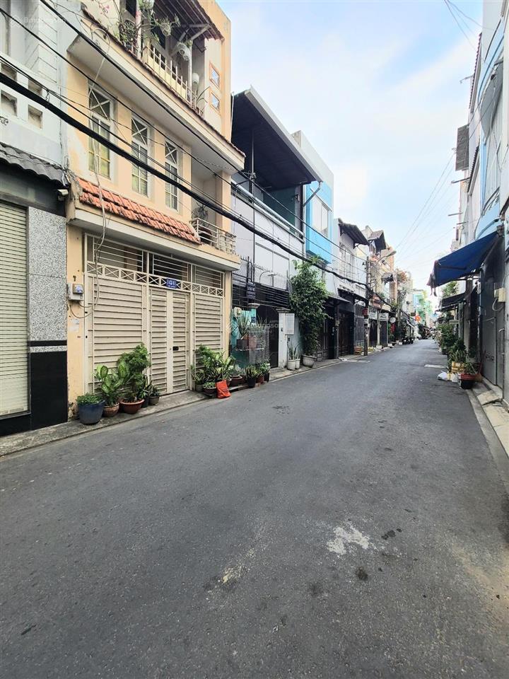 Bán nhà đẹp vào ở ngay, hẻm 5m gò dầu, tân phú, gần 60m², 2 tầng, 2pn.