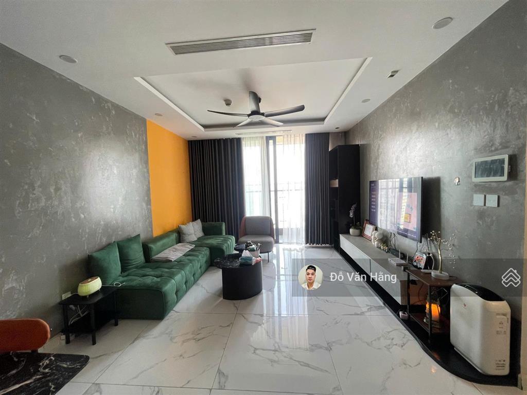 Bán căn 2 ngủ full đồ sunshine city 80m2 view quảng trường giá 8,3 tỷ sổ đỏ sang tên
