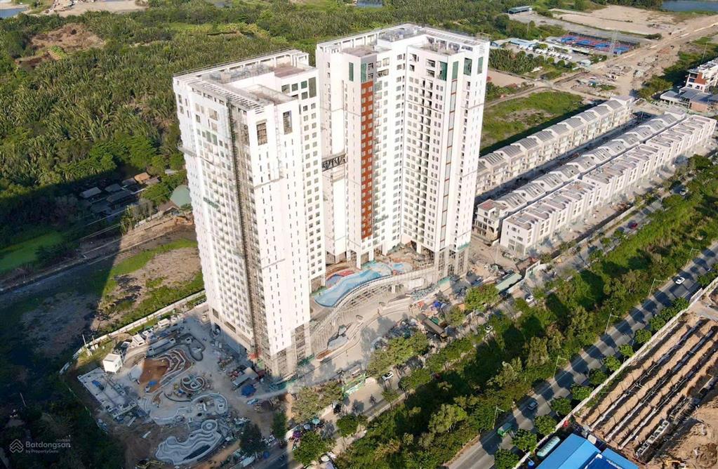 Bán gấp căn góc 2pn essensia sky 81m2 tầng cao view sông pmh có bếp giá 6,68 có bếp 0944 581 ***