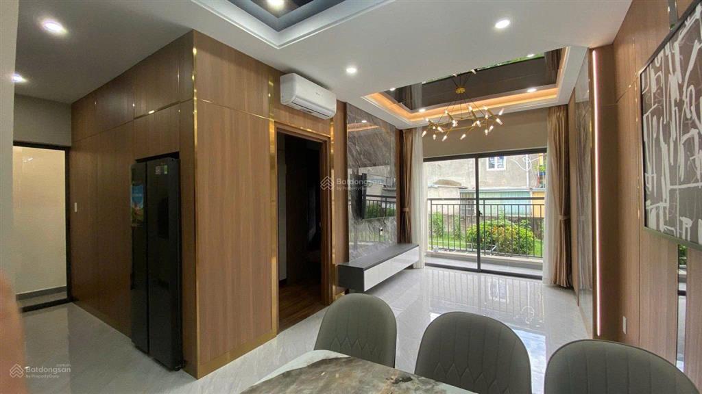 Hot. rẻ gần 700 triệu. bán căn đặc biệt chỉ 2,52 tỷ. 2pn 2wc 70,6m² tầng đẹp, view hướng nam