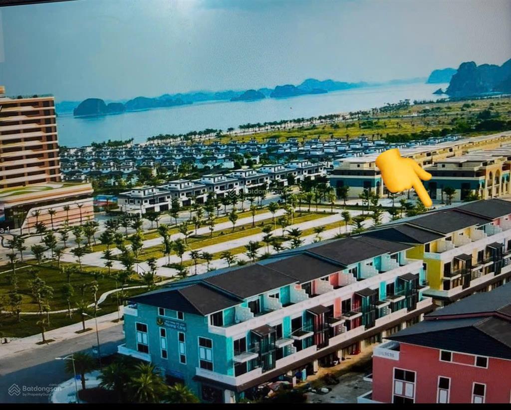 Mua 2018, nay bán rẻ 1/2 giá chủ đầu tư. sổ đỏ lâu dài, mặt phố oschard nhìn sân khách sạn