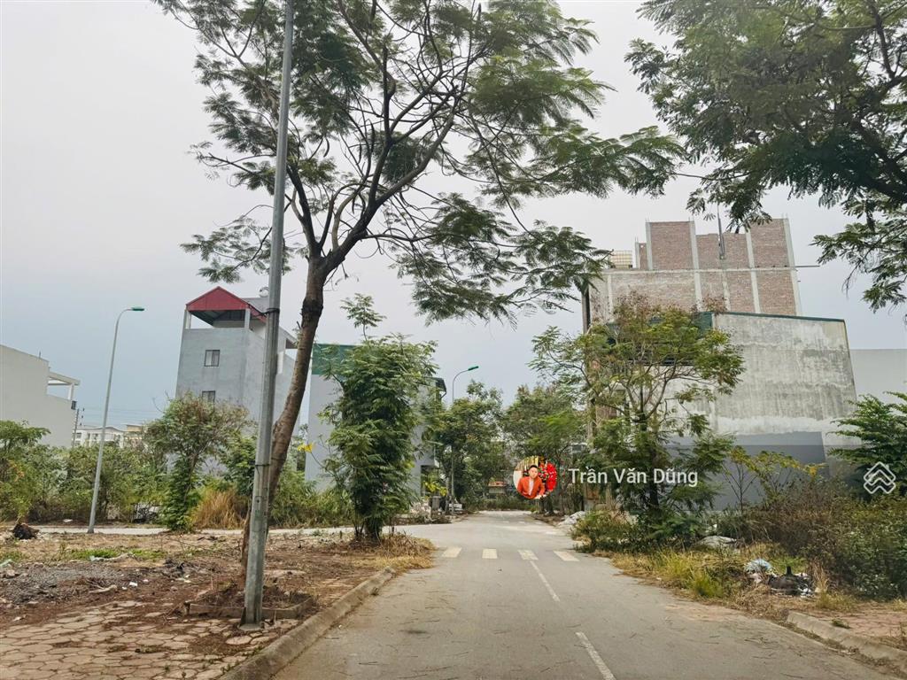 Lô góc view vườn hoa tái định cư 7,2ha trâu quỳ gia lâm 60.7m2 mặt tiền 8m hướng đông nam tây nam