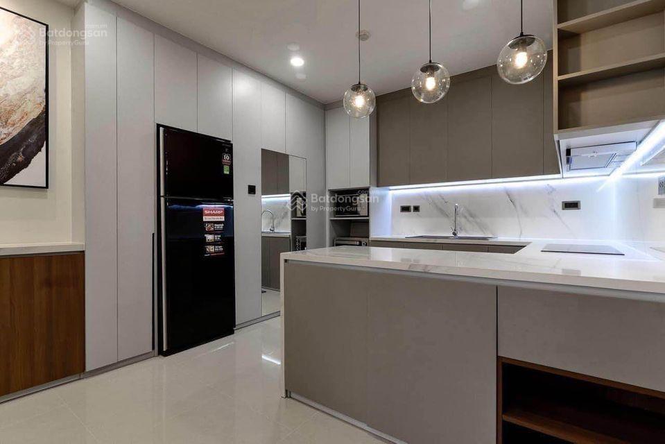 Chính chủ bán căn hộ 95m2 newton lầu cao thoáng mát, 3pn 2wc nội thất full giá 7 tỷ