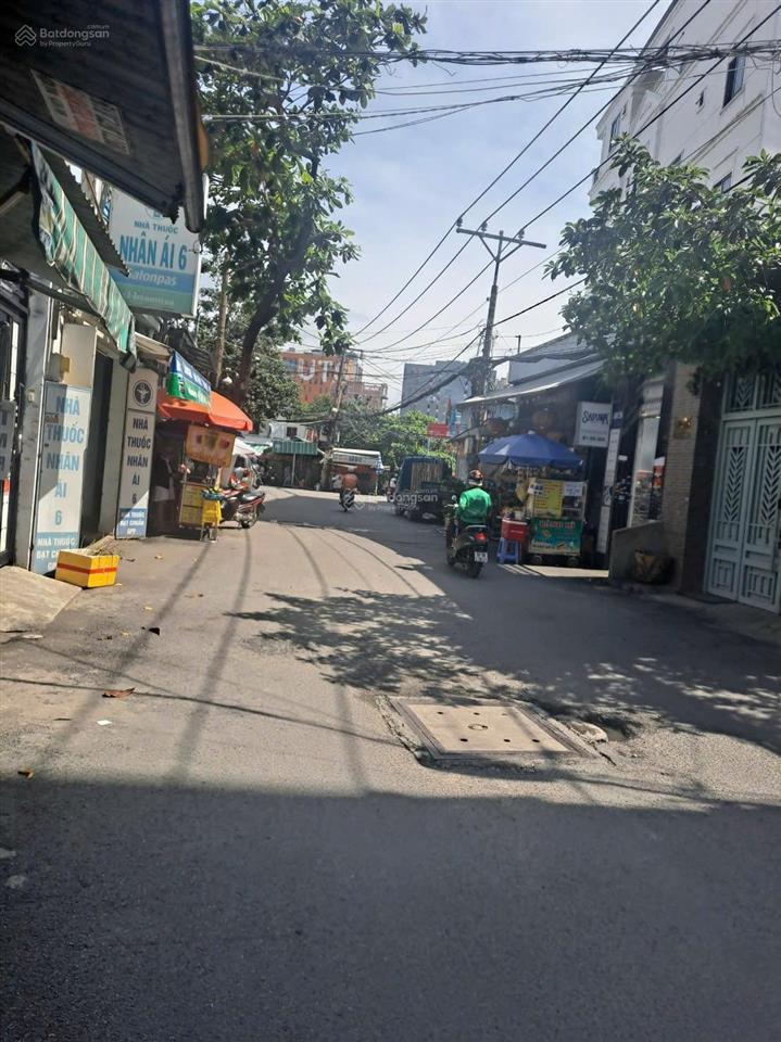 Bán lô đất tặng nhà đẹp hxh gần đh văn lang dt 4x18m, dương quảng hàm, p5, gò vấp giá 8 tỷ hơn