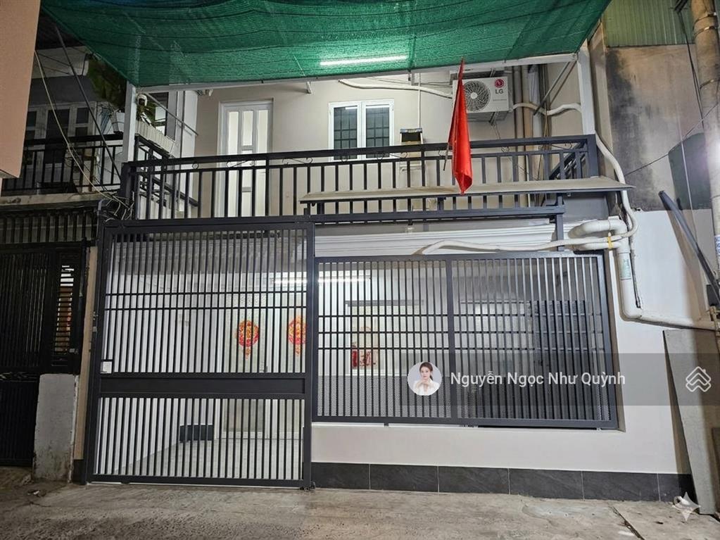 Gấp! bán nhà 5x10m quận 7, nguyễn thị thập nối dài, hẻm thông, 3 tỷ hơn shr