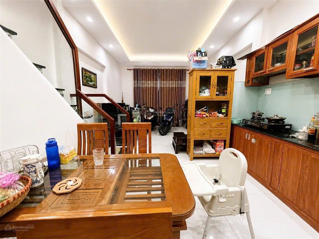 Nhà phố gần trường cấp 1.2, phường đông hòa, tp dĩ an