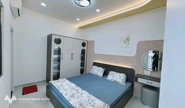 Bán gấp nhà Hoàng Diệu, Quận 4, giá 2,46 tỷ, 48m2, hẻm xe hơi rộng rãi 5m, sổ riêng mua bán nhanh