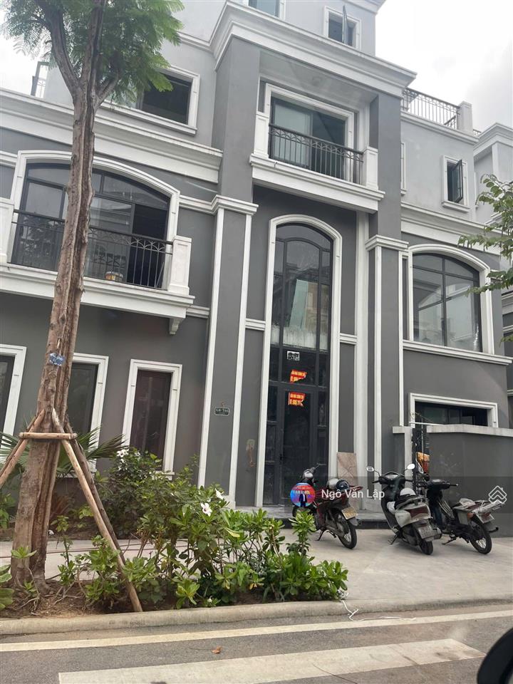Cần bán căn lk grand bay bãi cháy 105m2 giá 8.8ty