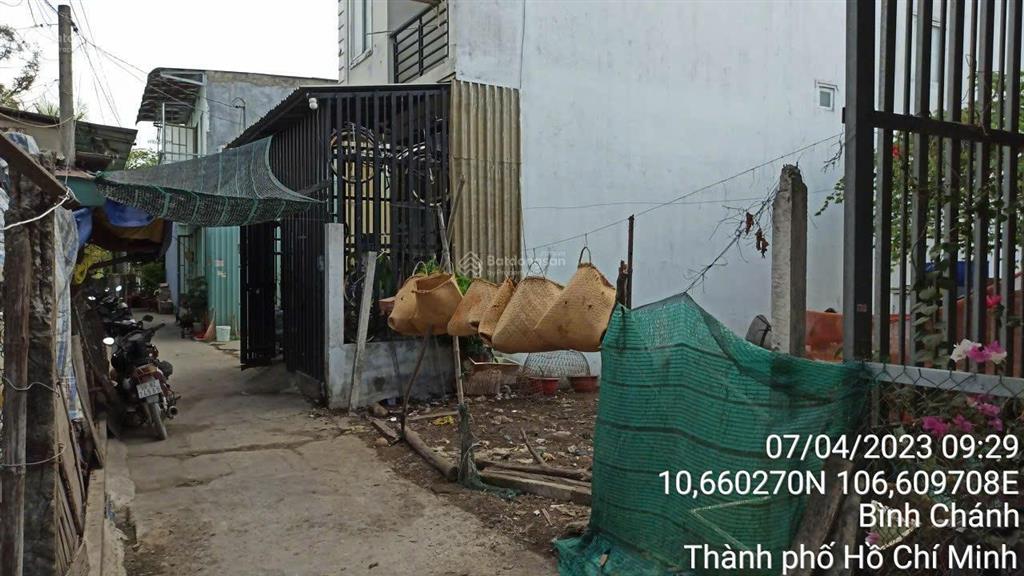 Cần tiền cho con định cư nước ngoài, bán gấp 147m thổ cư, gần chợ hưng long bình chánh hcm