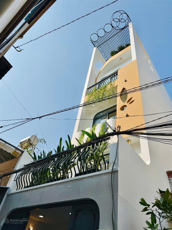 Nhà mới thiết kế hiện đại lò gốm, 60m2, 5 tầng đúc, 4 pn 4wc có sân thượng, hẻm 6m xe tải tới cửa