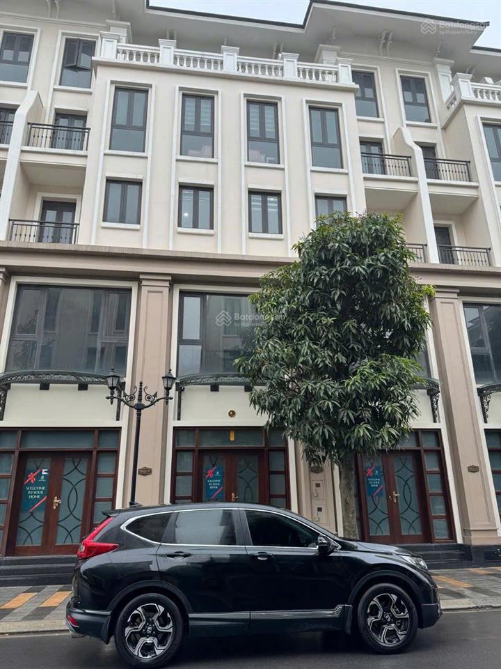 Thời đại 17 chủ nhà giảm thêm 2 tỷ cho khách mua thiện chí