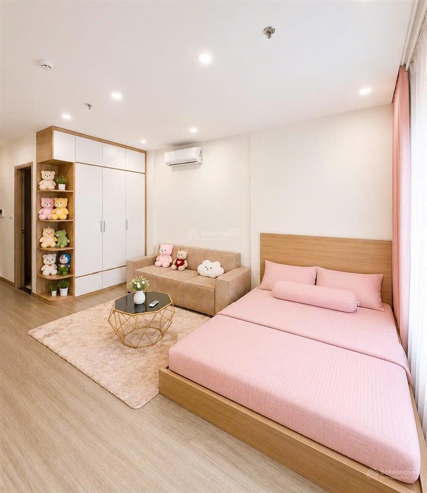Chủ nhà cần tất toán khoản vay thiện chí bán studio 2 tỷ bao phí 32m2 full đồ. 0362 203 ***