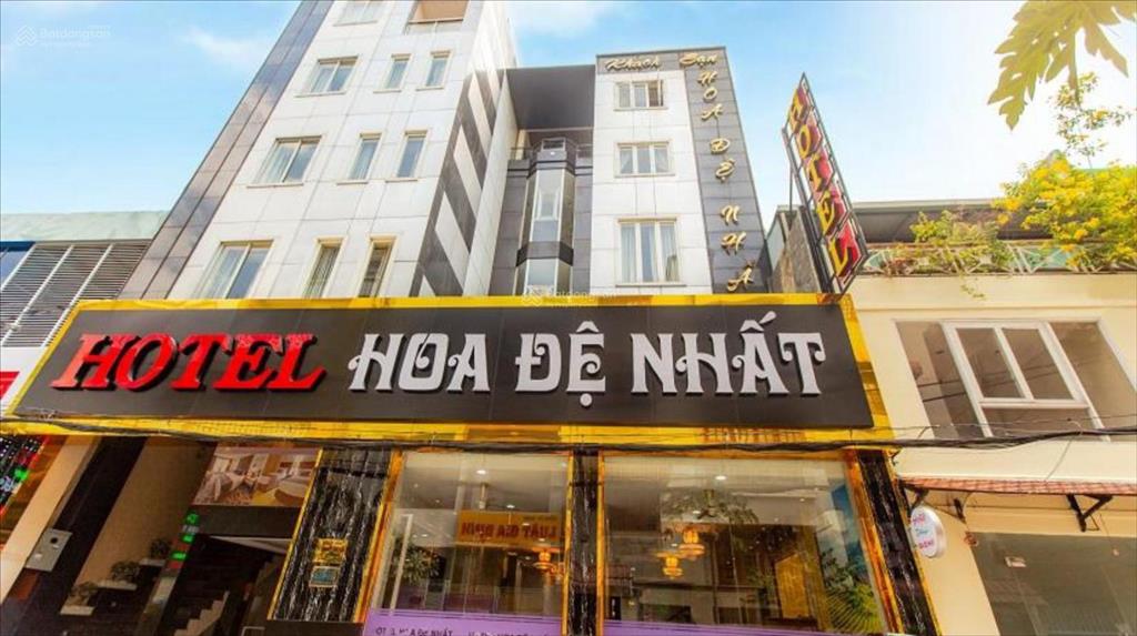Hạ 10 tỷ khách sạn 7 tầng mt lê quang định cách q1 đi 5 phút 15x15m dòng tiền lãi 7%/năm