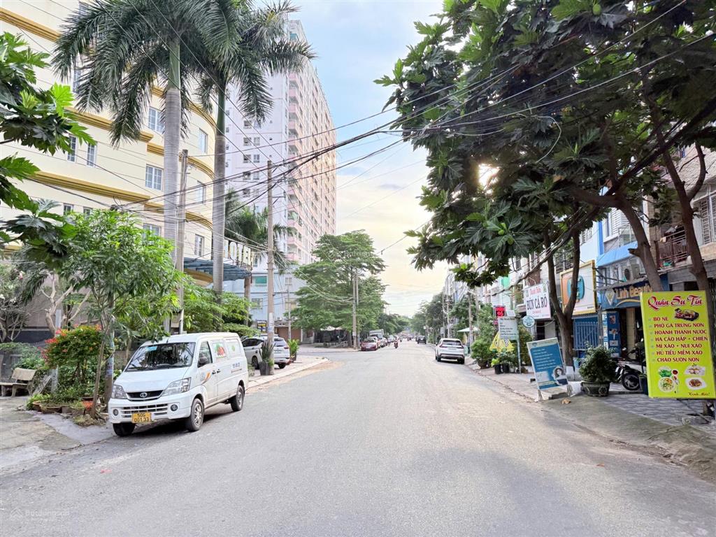 Hơn 50tr/m2 có ngay biệt thự vườn ngay trung tâm thủ đứcdt 680m2 ngang 11.71,full thổ cư. xd tự do