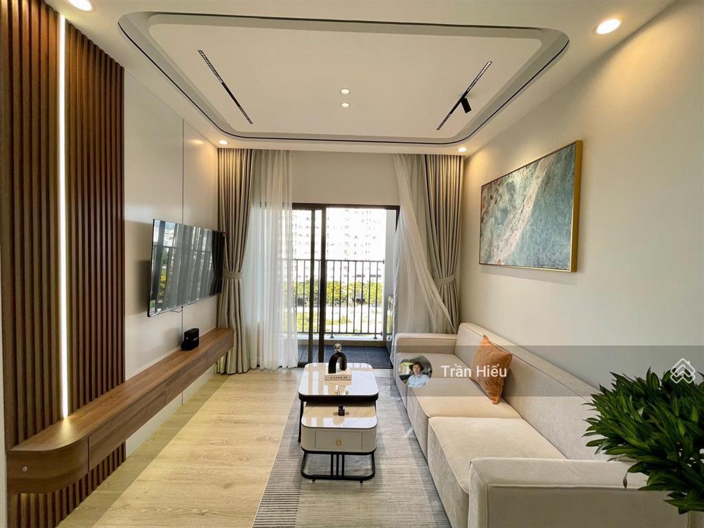 Bán căn góc thương mại chung cư ssh08 hà quang ban công hướng đông mát full nội thất