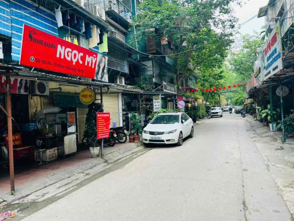 Bán gấp tập thể nghĩa tân, căn penthouse 140m2 4pn, 2wc, 2 khách, 2 bếp, ô tô đỗ chân tòa