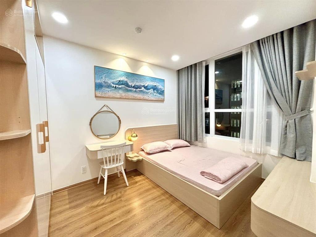 Bán căn hộ 2pn topaz home, 2,15 tỷ, 51m2, chính chủ chỉ với nội thất cơ bản, phong thủy tốt