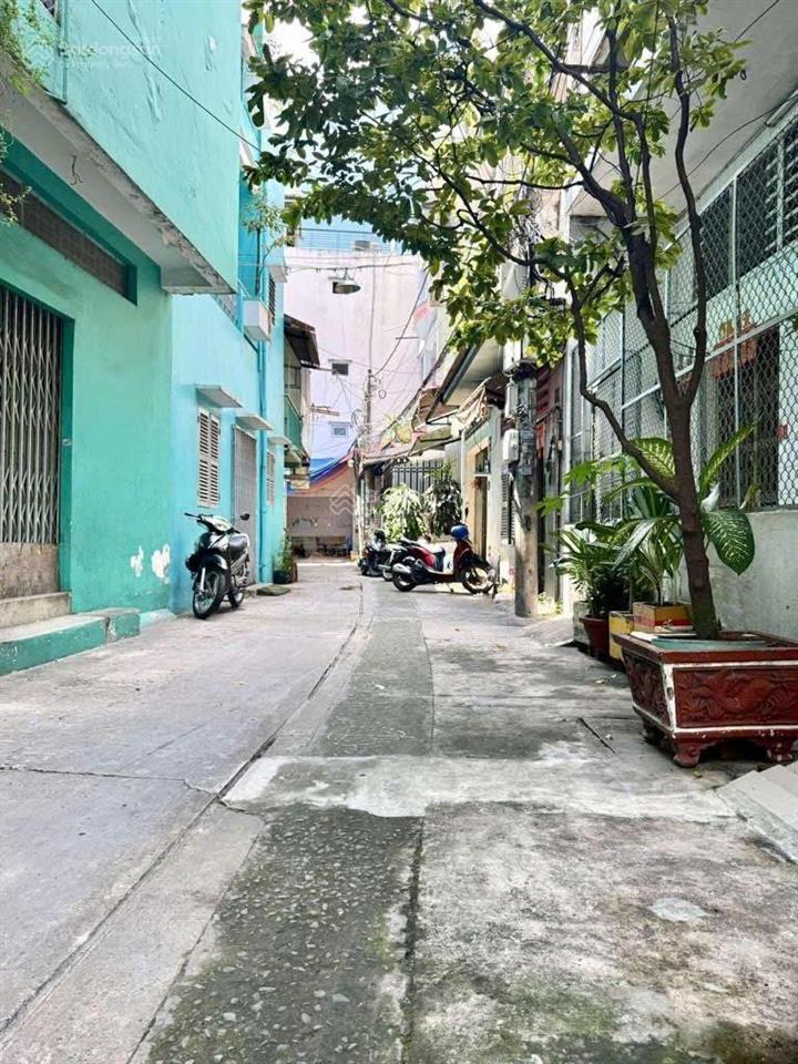 Lý nam đế nhật tảo quận 11 52.4m² (4.1*13.7) 3 tầng nở hậu *giá 7.x tỷ tl