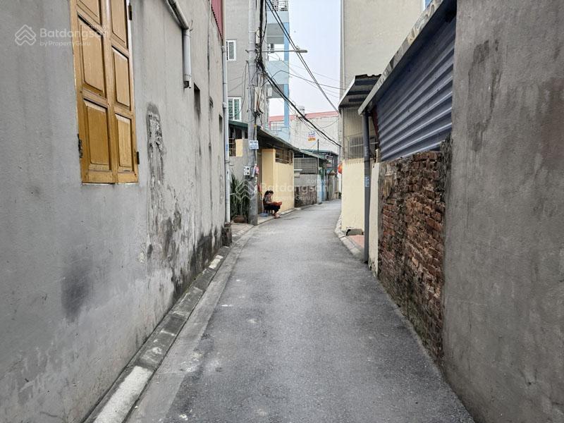 Cần bán lô góc 40m2 đất làng vàng, gia lâm. khổ đất đẹp, dân cư đông đúc, tiện ích đầy đủ