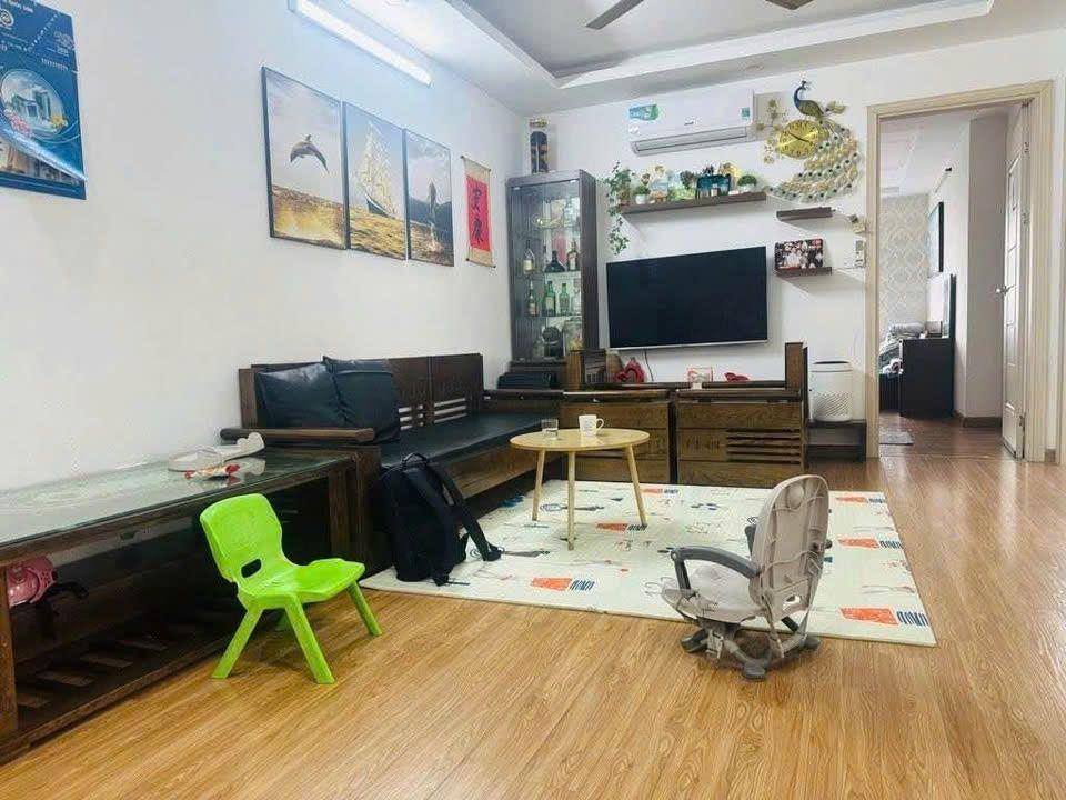 Giá Tốt. Bán Ngay Chung Cư Việt Hưng, Long Biên 75m2, chỉ 4,25 tỷ (sổ sẵn)