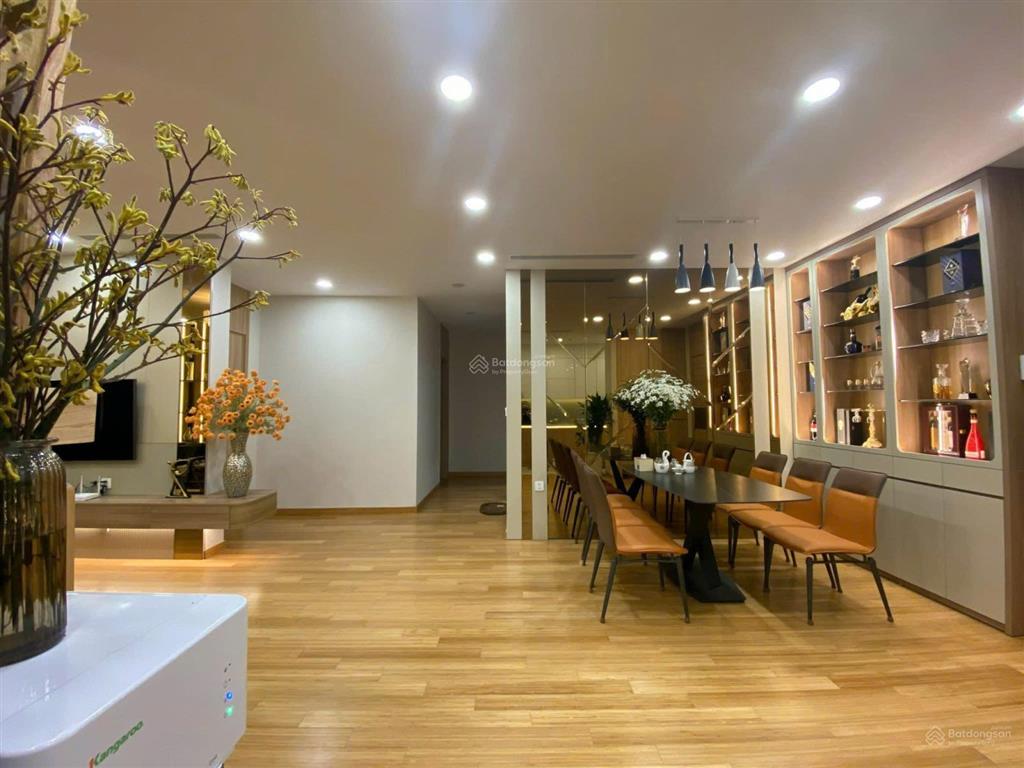 Bán căn hộ goldseason nguyễn tuân 110m² 3pn 2vs 11 tỷ tầng trung, full nt