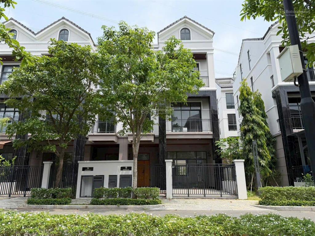 Bán nhà phố căn góc công viên khu gs metrocity tt theo tiến độ. 0987 490 *** mai anh