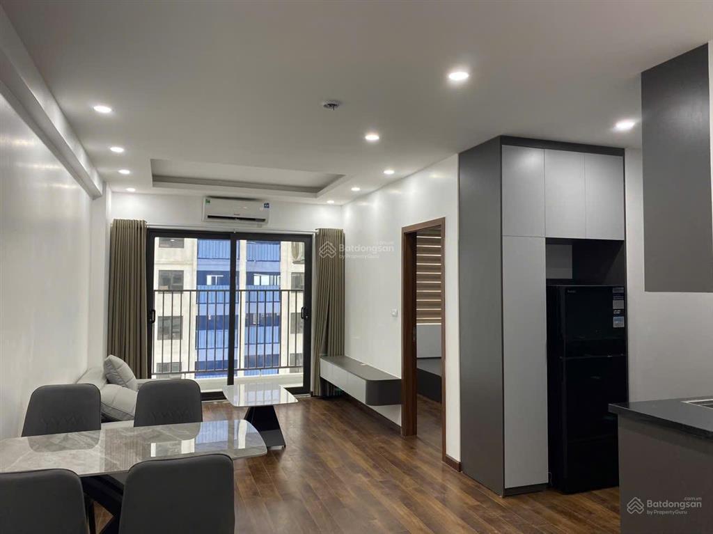 Bán gấp ch đầy đủ nội thất + sổ đỏ. giá 1.8 tỷ. 0919 786 ***